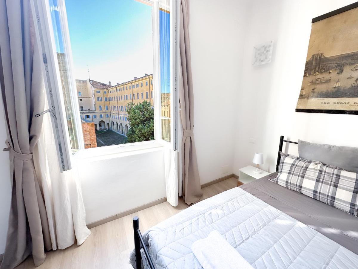 Luxury Apartment Next To The Francescana مودينا المظهر الخارجي الصورة
